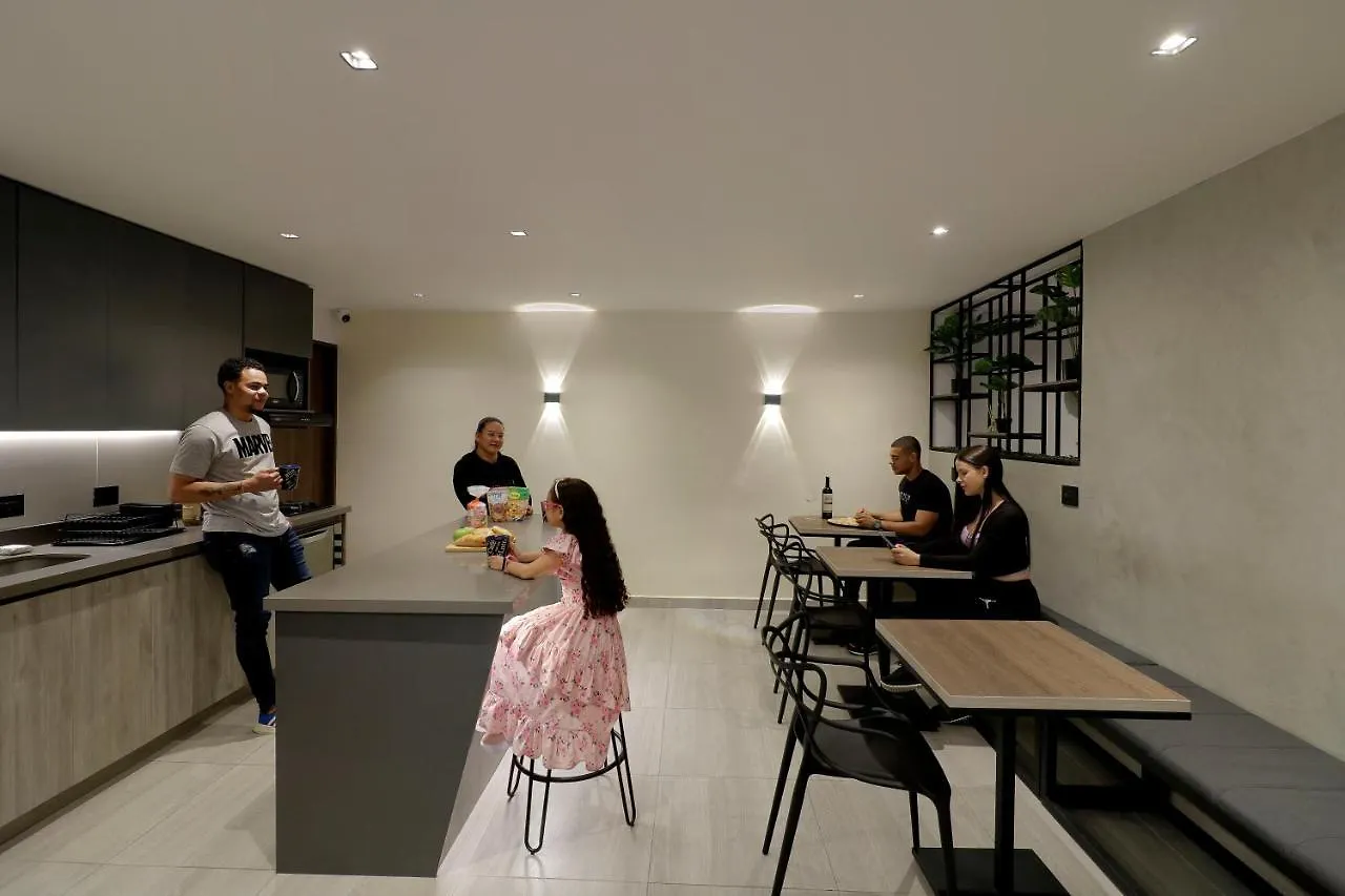Casa Indigo Habitaciones Medellin 0*,  Colombia